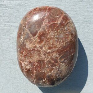 Rosita Jasper Palm Stone Pillow (G09)